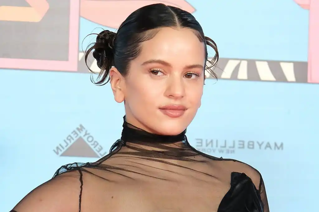 “Señalen a quienes tienen poder”: Rosalía rompe su silencio ante acusaciones por Palestina