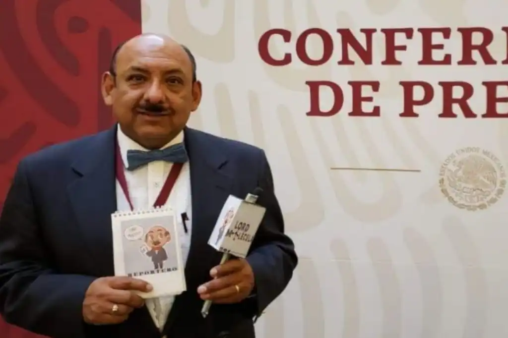 «Lord Molécula» aborda el fenómeno OVNI durante la mañanera