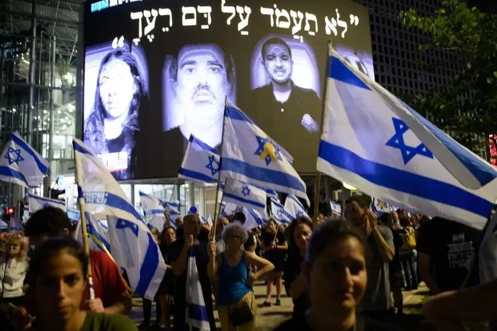 Masivas protestas en Tel Aviv exigen fin de la ofensiva en Gaza