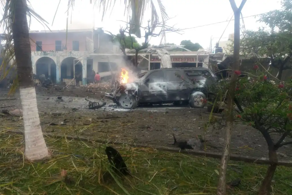 FGR aclara: explosión de coche en Michoacán no fue acto terrorista