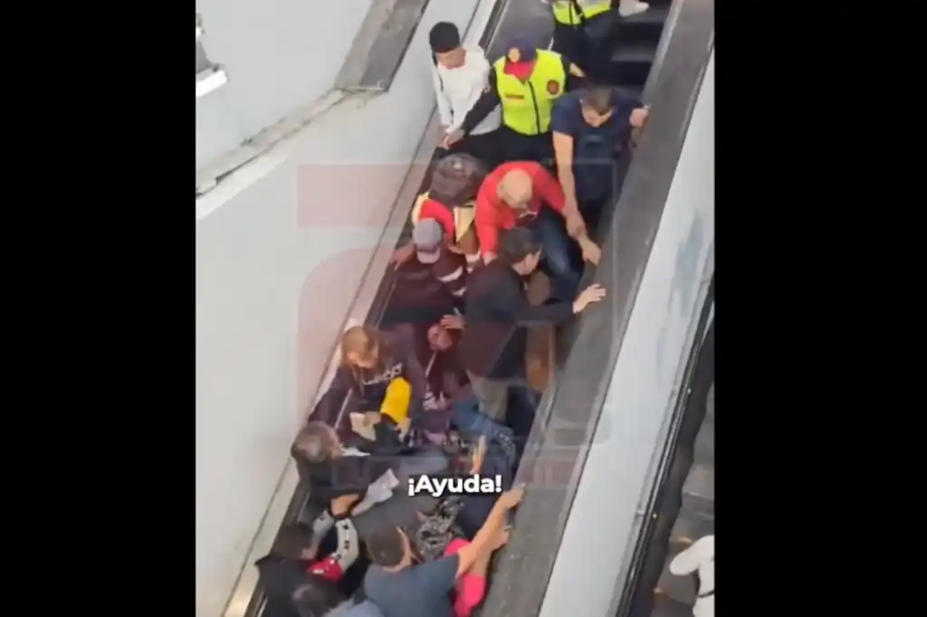 Doce usuarios heridos tras caída múltiple en la estación Ciudad Deportiva de la Línea 9