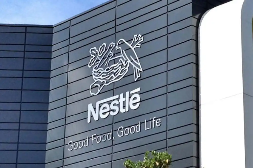 Nestlé incrementa producción para evitar escasez tras retiro global de fórmulas infantiles