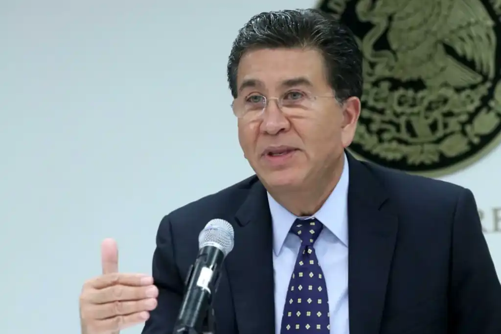 Héctor Yunes Landa renuncia al PRI tras 45 años y lanza críticas a la dirigencia nacional